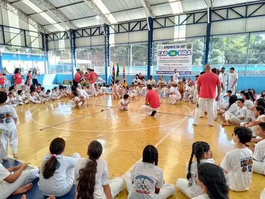 09/08 - Batizado e Troca de Cordões de Capoeira — foto 12