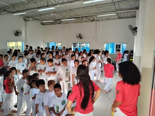 09/08 - Batizado e Troca de Cordões de Capoeira — foto 23