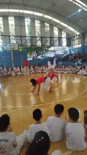 09/08 - Batizado e Troca de Cordões de Capoeira — foto 30