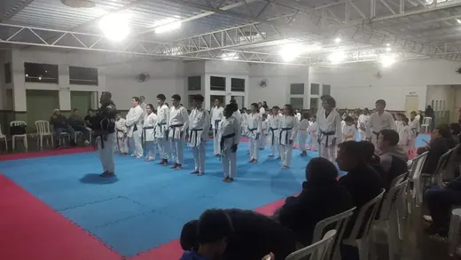 08/07 - Troca de Faixa de Karatê — foto 5